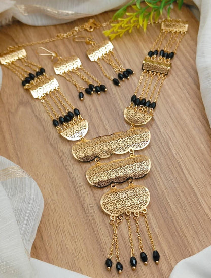 Elegant Turkish-Inspired Necklace Set